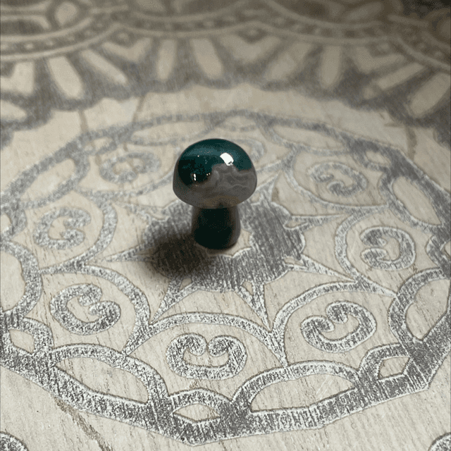 Mini Toadstool - Green Moss Agate